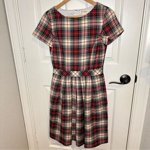 Brooks Brothers Red Fleece 100% Wool Creme Red Plaid Pleated Dress Sz 4 Holidays - Picture 2 of 8